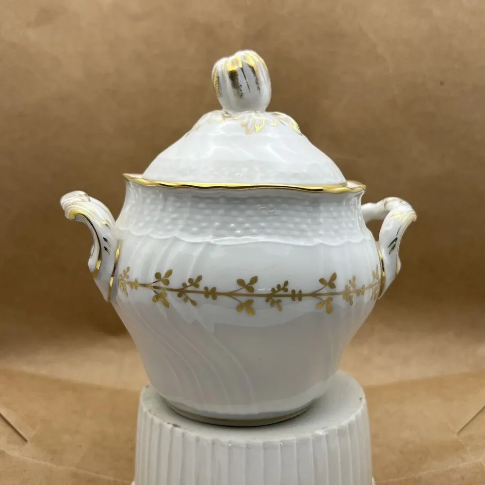 Richard Ginori sugar bowl with lid Firenze pattern gold and white